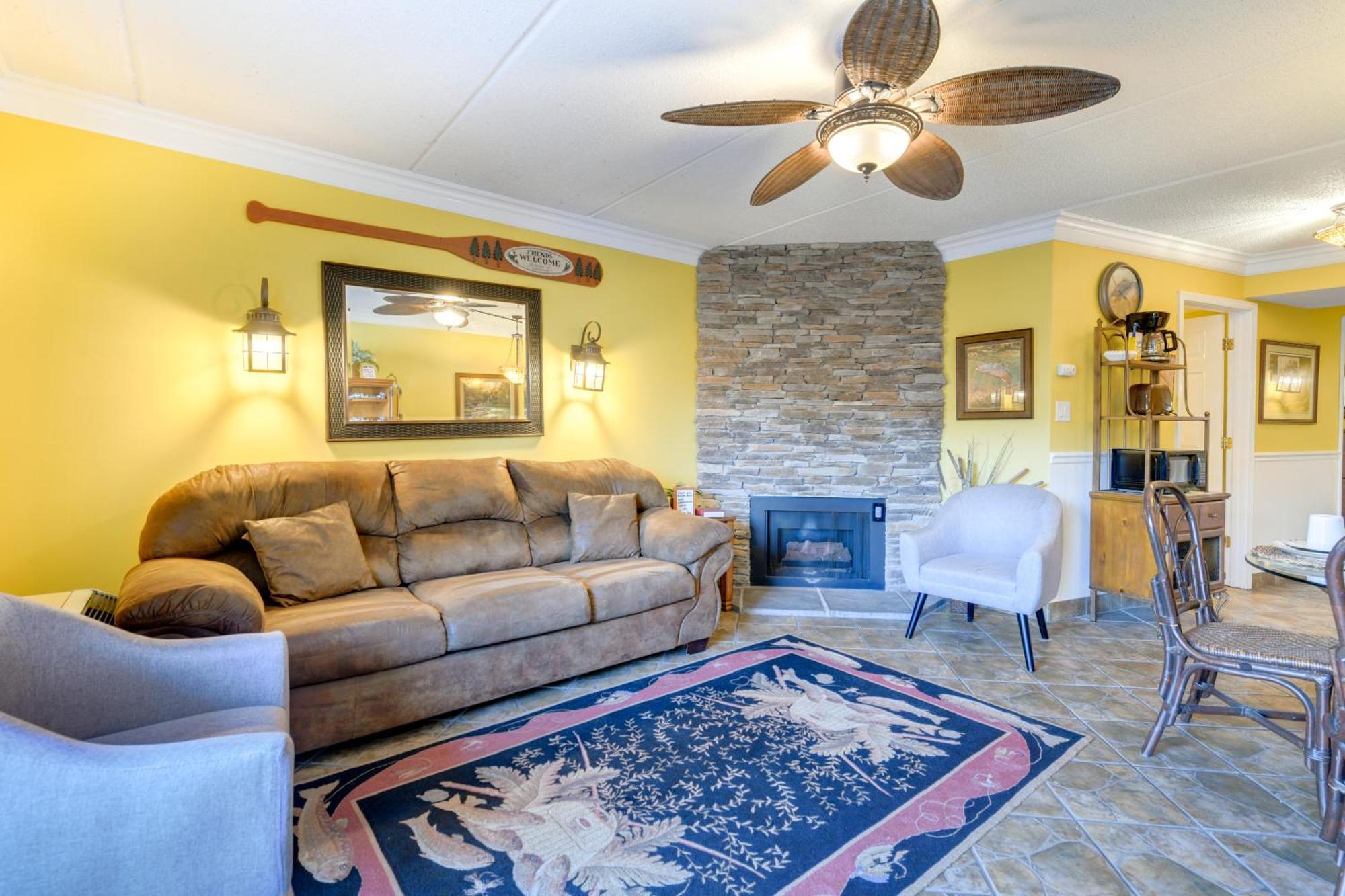 Downtown Gatlinburg Condo With Community Pool! Kültér fotó
