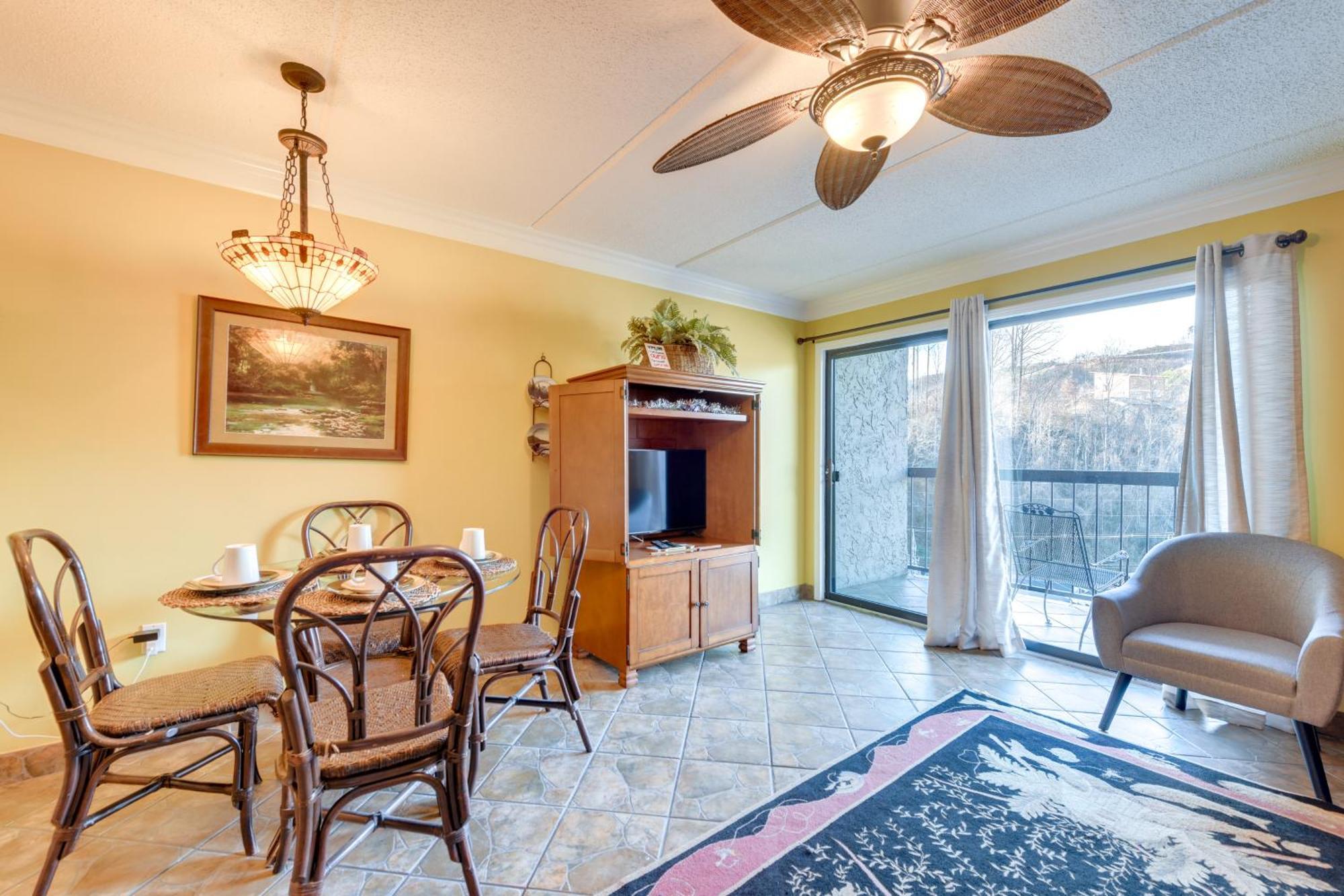 Downtown Gatlinburg Condo With Community Pool! Kültér fotó